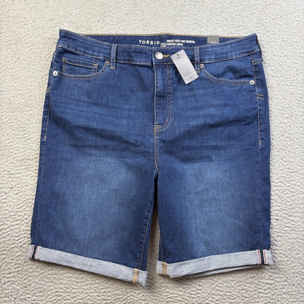 New Torrid Bermuda Shorts Womens 18 Perfect High Rise Everyday Denim Cuffed